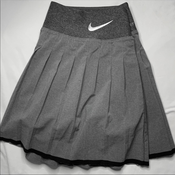Nike DRI-FIT Skirt - Picture 2 of 4